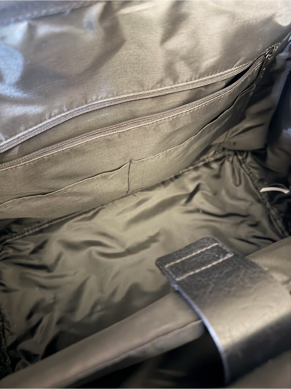 Beis Weekender Bag - Picture 7 of 7